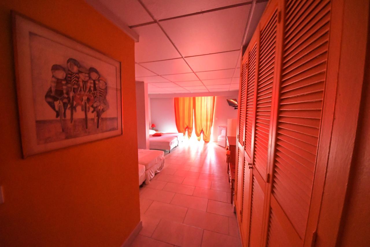 Hotel-Restaurant La Dunette Sainte-Anne Εξωτερικό φωτογραφία
