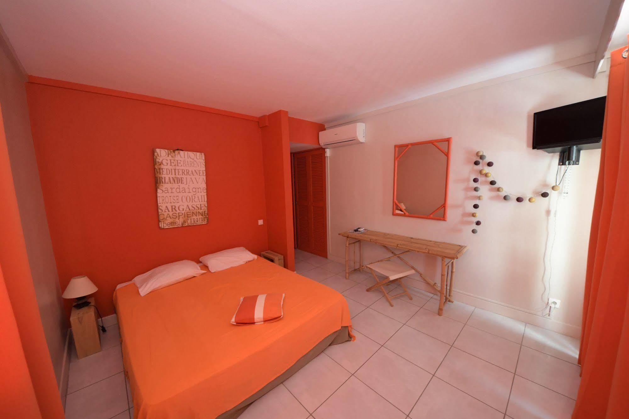 Hotel-Restaurant La Dunette Sainte-Anne Εξωτερικό φωτογραφία